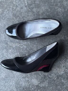 Ellen Tracy Black Patent Wedge Pumps